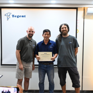Kĩ sư của Tegent Việt Nam được đào tạo và cấp chứng chỉ từ nhà sản xuất từ EU