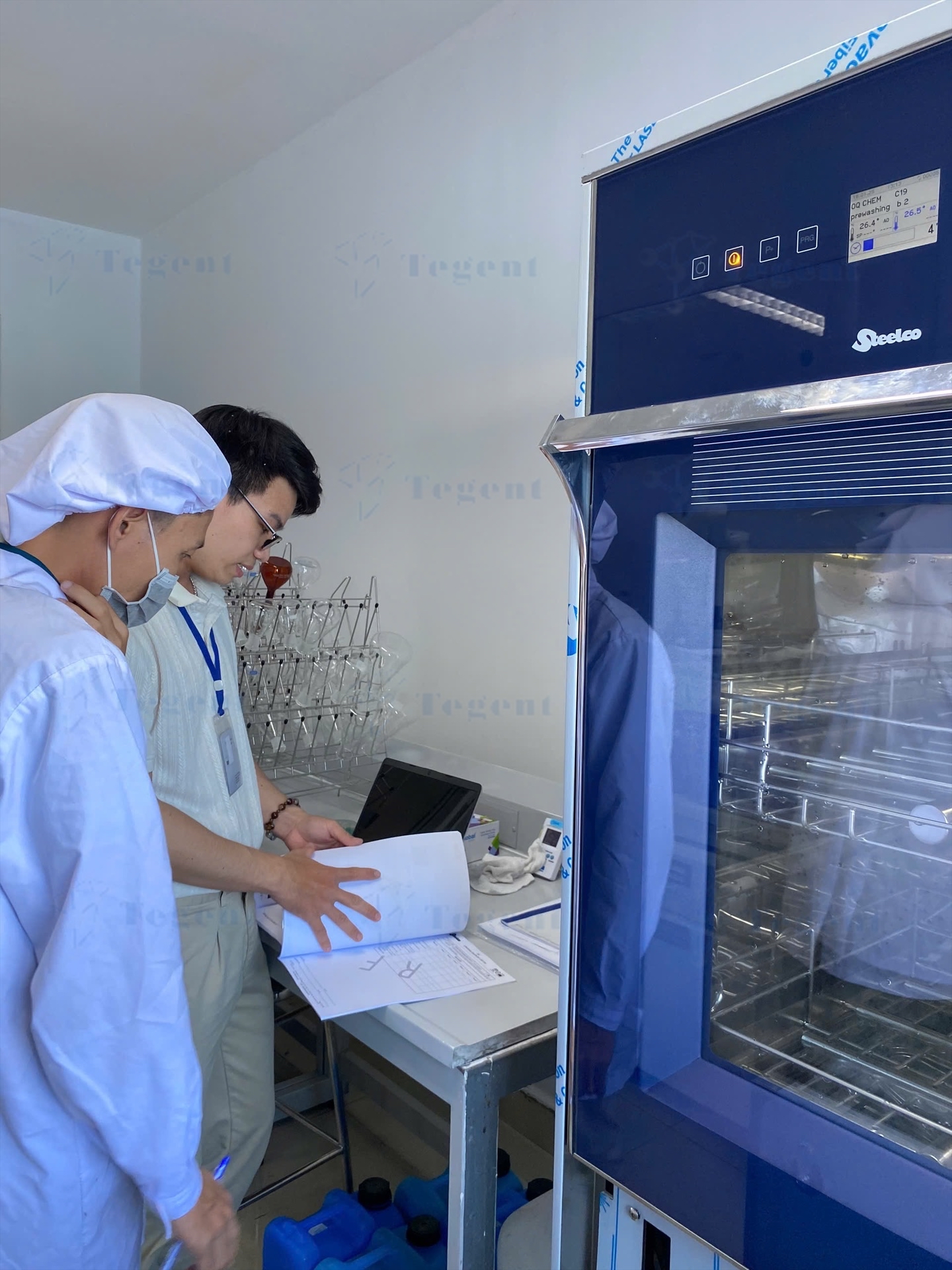 Công đoạn IQOQPQ Thẩm định máy rửa dụng cụ Steelco tại nhà máy EUGMP Viet nam 