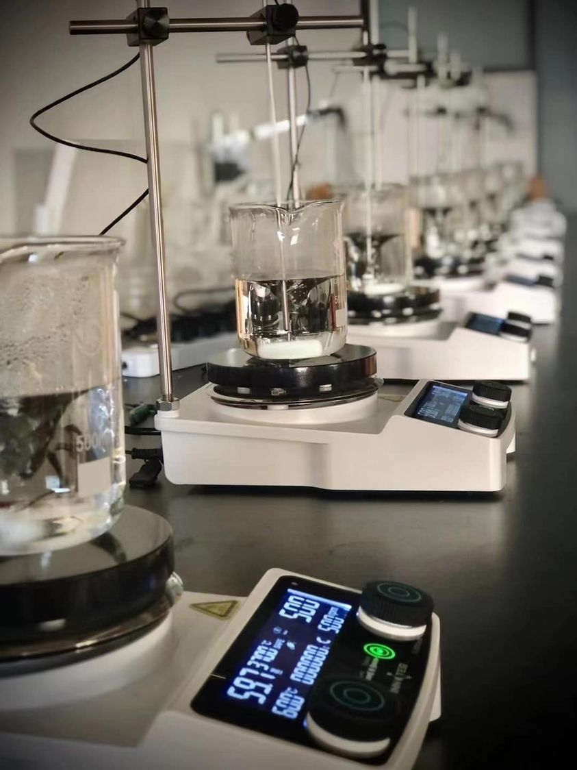 Máy khuấy từ gia nhiệt có cảm biến nhiệt PT-1000