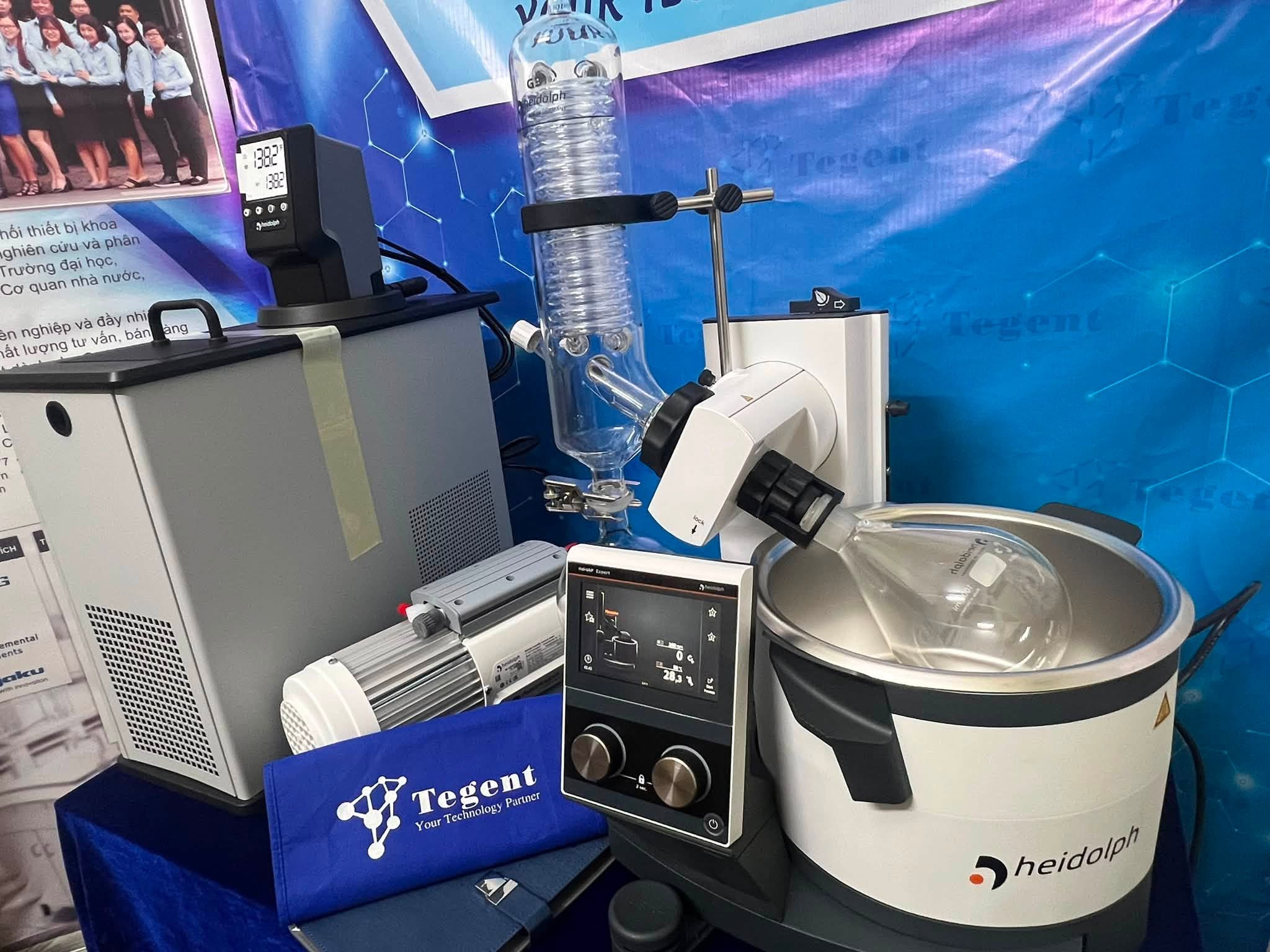 MÁY CÔ QUAY Rotary evaporator Heivap rotavap từ Heidolph Đức model Expert Control